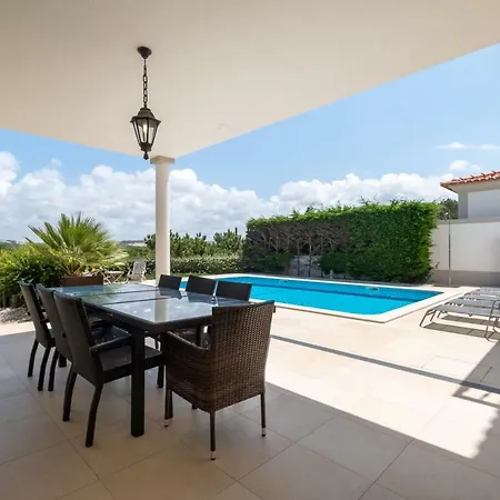 Magnifica Moradia V4 * Praia del Rei