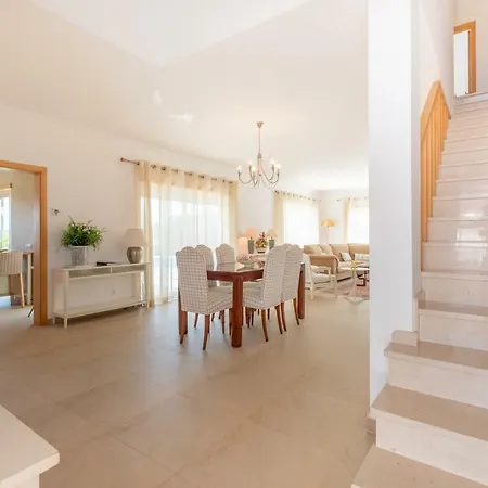 Feriehus Magnifica Moradia V4 *